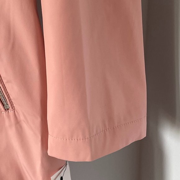 Guess Slick Softshell Rain Jacket (NWT) - Picture 5 of 16